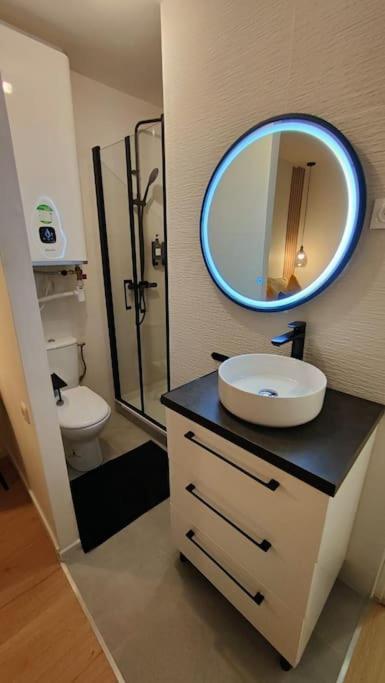 Joli Appartement Au Pied Du Tramway เบอซองส์ ภายนอก รูปภาพ